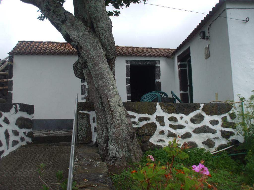 Adega Do Batista Villa Calheta  Ruang foto