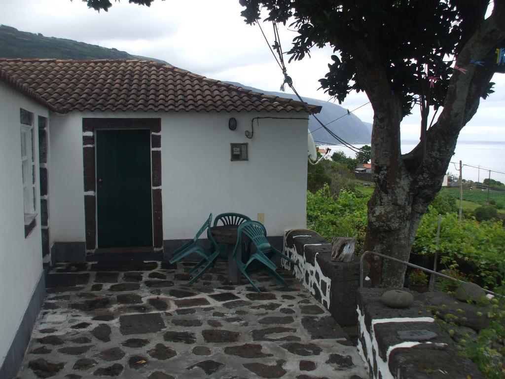 Adega Do Batista Villa Calheta  Ruang foto