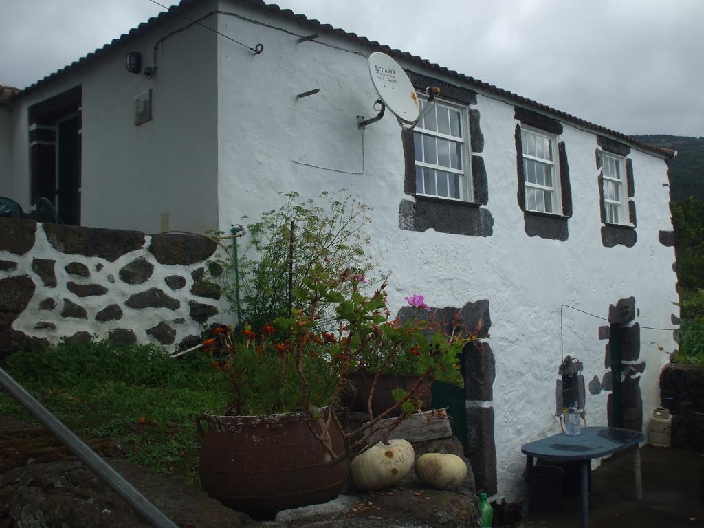 Adega Do Batista Villa Calheta  Ruang foto
